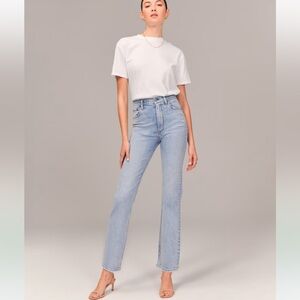 Abercrombie Ultra High Rise Ankle Straight Jean